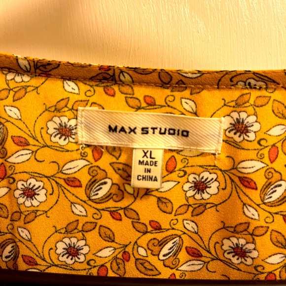 Max Studio Top - Picture 9 of 9